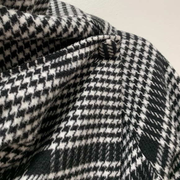 Plaid wool black and white cowl neck size small coat shacket - Picture 3 of 6